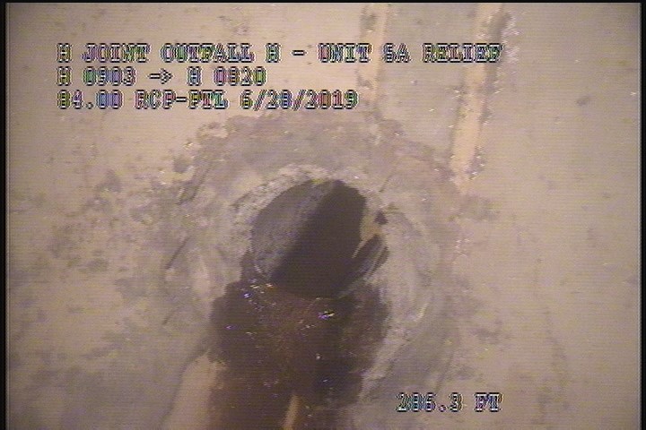 Tap Break-In Active, at 10 o'clock, -, within 8 inches of joint: YES, 4"