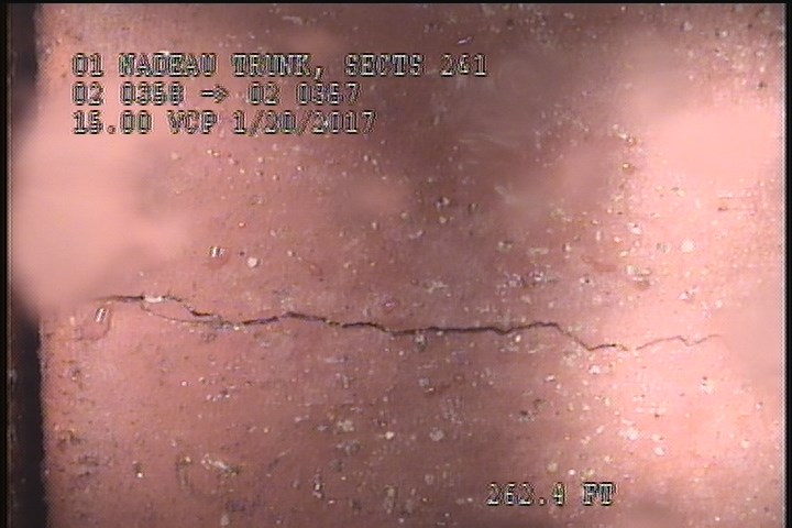 Crack Longitudinal, at 12 o'clock, within 8 inches of joint: YES