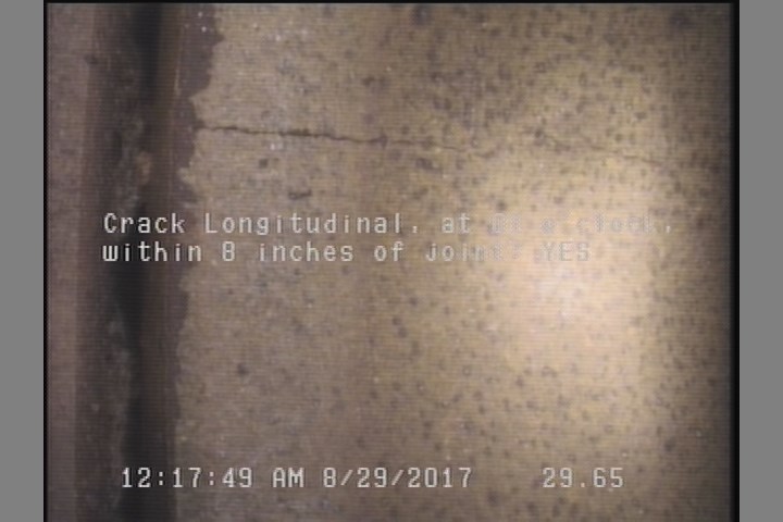 Crack Longitudinal, at 01 o'clock, within 8 inches of joint: YES