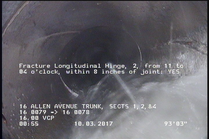 Tap Factory Made, at 02 o'clock, -, within 8 inches of joint: NO, 4"