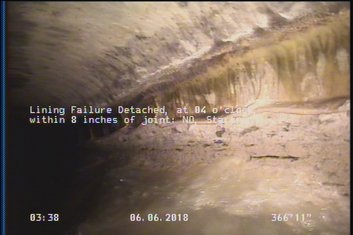 Lining Failure Detached, at 04 o'clock, within 8 inches of joint: NO, Start