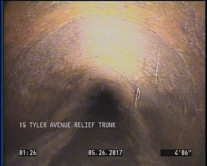 Deposits Attached Encrustation, 5 %of cross sectional area, from 08 to 04 o'clock, , within 8 inches of joint: YES, Start