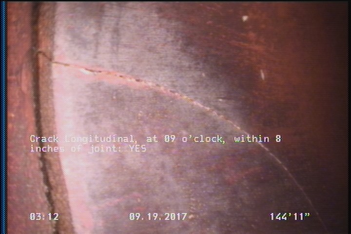 Crack Longitudinal, at 09 o'clock, within 8 inches of joint: YES