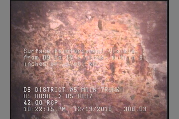 Surface Reinforcement Visible, from 09 to 10 o'clock, within 8 inches of joint: NO