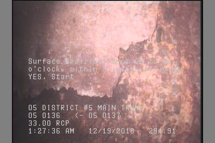 Surface Spalling, from 08 to 04 o'clock, within 8 inches of joint: YES, Start