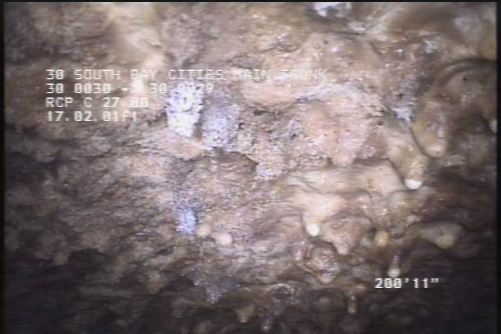 Surface Spalling, from 08 to 04 o'clock, within 8 inches of joint: YES, Start