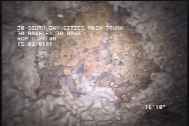 Surface Aggregate Projecting, from 08 to 04 o'clock, within 8 inches of joint: YES, Start