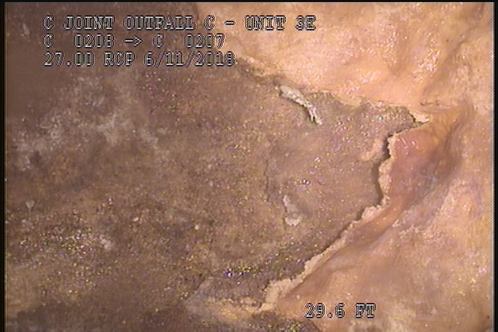 Surface Spalling, from 01 to 03 o'clock, within 8 inches of joint: YES - PEELING CONCRETE
