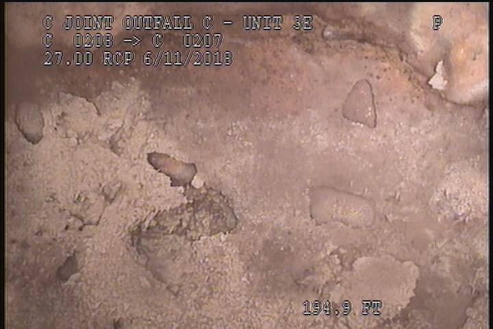 Surface Spalling, from 09 to 11 o'clock, within 8 inches of joint: NO - SEVERE AGG SPORATIC