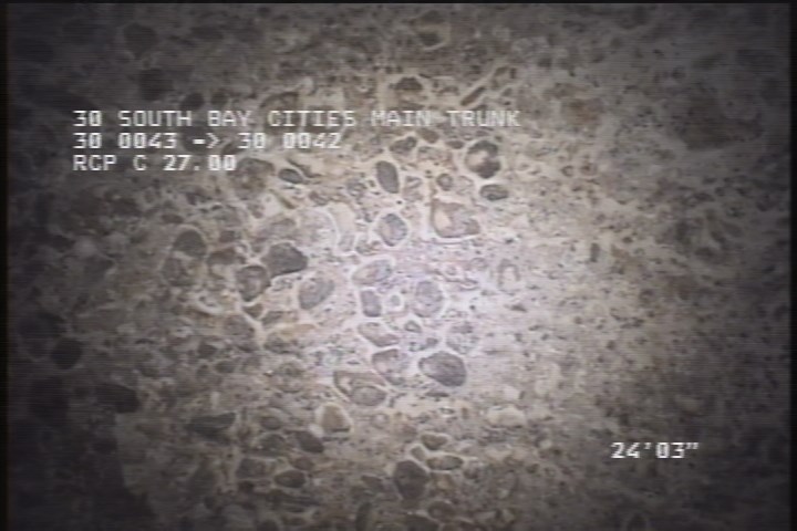 Surface Aggregate Projecting, from 08 to 04 o'clock, within 8 inches of joint: NO - SEVERE AGG UNDER MAG COAT