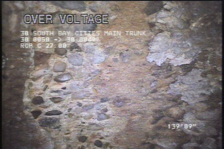 Surface Aggregate Missing, from 02 to 04 o'clock, within 8 inches of joint: NO - SEVERE AGG