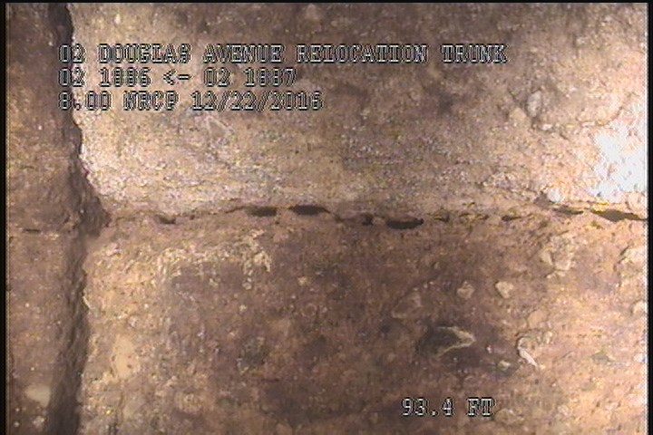 Crack Multiple, from 09 to 03 o'clock, within 8 inches of joint: YES