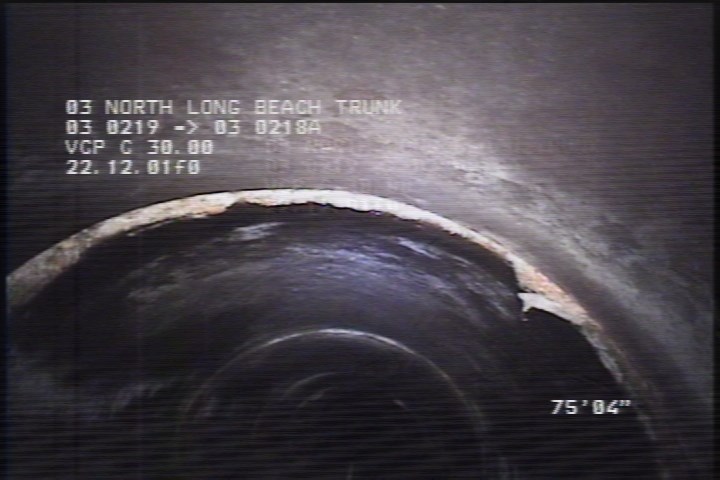 Deposits Attached Grease, 5 %of cross sectional area, from 08 to 04 o'clock, , within 8 inches of joint: YES