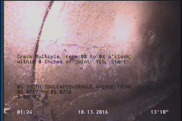 Crack Multiple, from 08 to 04 o'clock, within 8 inches of joint: YES, Start