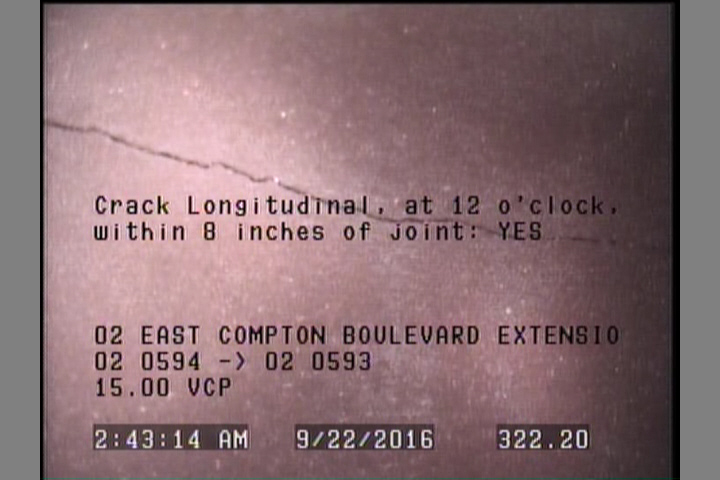 Crack Longitudinal, at 12 o'clock, within 8 inches of joint: YES