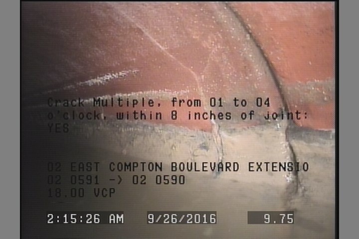 Crack Multiple, from 01 to 04 o'clock, within 8 inches of joint: YES