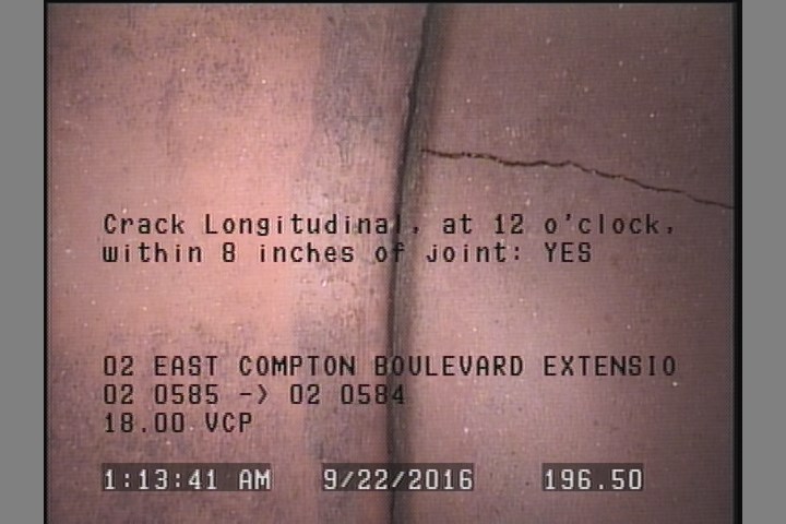 Crack Longitudinal, at 12 o'clock, within 8 inches of joint: YES