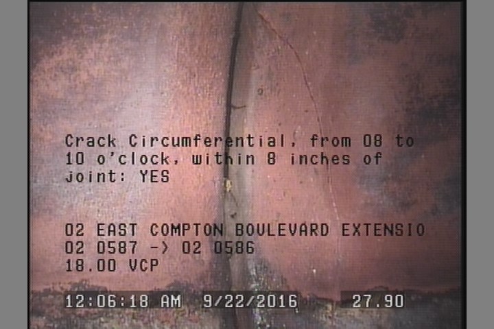 Crack Circumferential, from 08 to 10 o'clock, within 8 inches of joint: YES