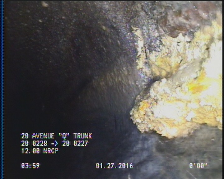 Deposits Attached Grease, 5 %of cross sectional area, from 04 to 08 o'clock, , within 8 inches of joint: YES, Start