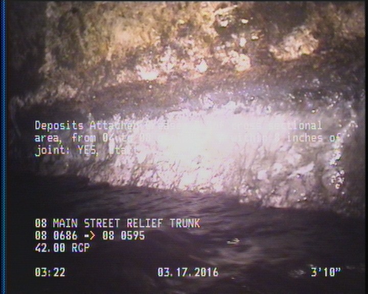 Deposits Attached Grease, 5 %of cross sectional area, from 04 to 08 o'clock, , within 8 inches of joint: YES, Start