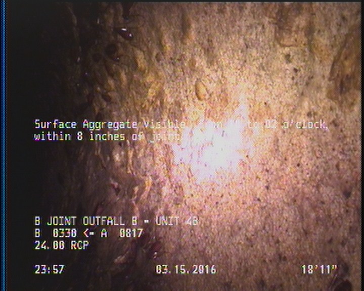 Surface Aggregate Visible, from 10 to 02 o'clock, within 8 inches of joint: YES