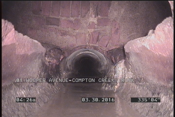 Deposits Attached Grease, 5 %of cross sectional area, from 04 to 08 o'clock, , within 8 inches of joint: YES, Finish