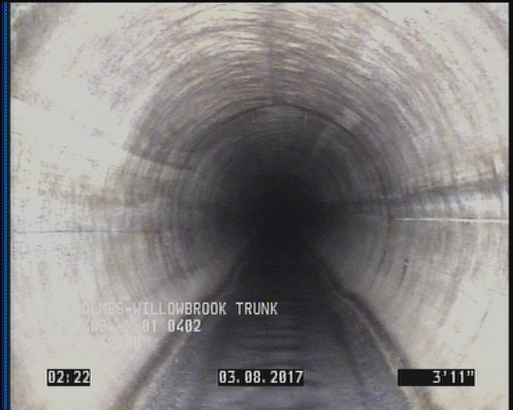 Deposits Attached Grease, 5 %of cross sectional area, from 04 to 08 o'clock, , within 8 inches of joint: YES, Start