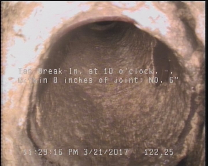 Tap Break-In, at 10 o'clock, -, within 8 inches of joint: NO, 6"