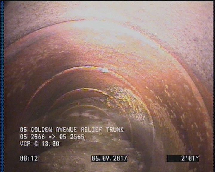 Deposits Attached Grease, 5 %of cross sectional area, from 03 to 09 o'clock, , within 8 inches of joint: YES