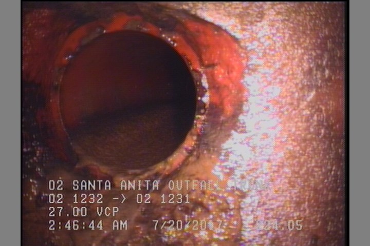 Tap Break-In, at 12 o'clock, -, within 8 inches of joint: NO, 6"