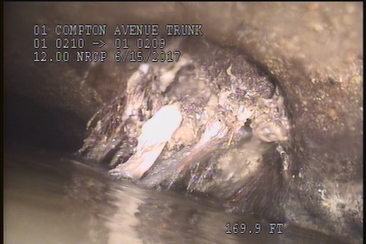 Tap Factory Made Active, at 02 o'clock, -, within 8 inches of joint: NO, 6" - 95% ROOTS