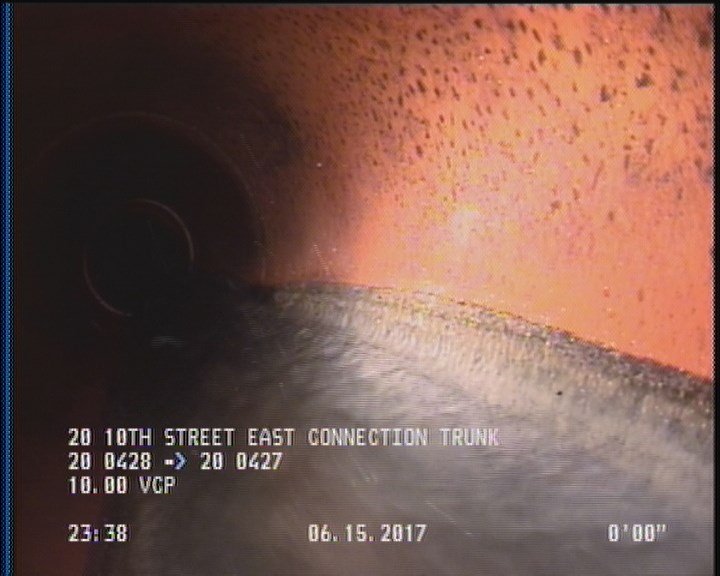 Deposits Attached Grease, 5 %of cross sectional area, from 04 to 08 o'clock, , within 8 inches of joint: YES, Start