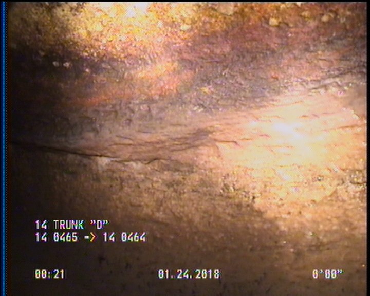 Deposits Attached Grease, 5 %of cross sectional area, from 03 to 09 o'clock, , within 8 inches of joint: YES, Start