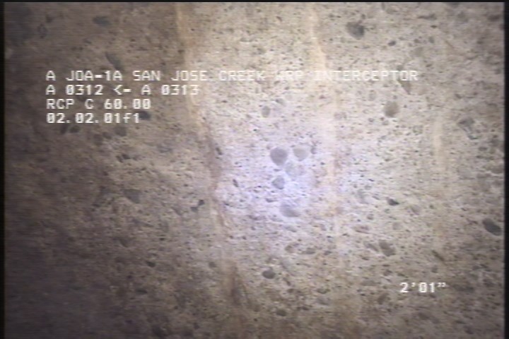 Surface Reinforcement Visible, from 08 to 04 o'clock, within 8 inches of joint: YES