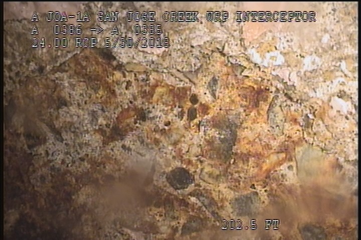 Surface Aggregate Visible, from 01 to 04 o'clock, within 8 inches of joint: NO - SEVERE AGG