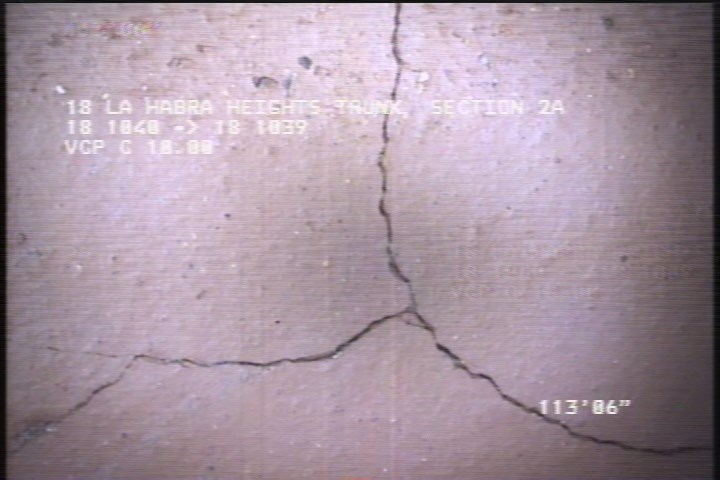 Fracture Multiple, from 08 to 04 o'clock, within 8 inches of joint: YES - SL
