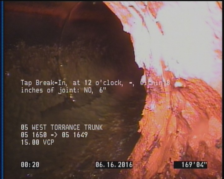 Tap Break-In, at 12 o'clock, -, within 8 inches of joint: NO, 6"