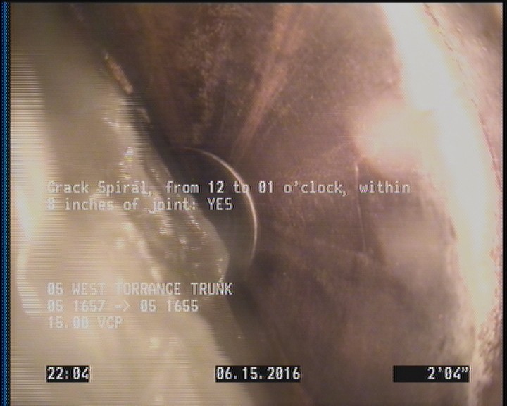 Crack Spiral, from 12 to 01 o'clock, within 8 inches of joint: YES
