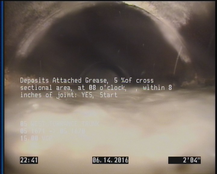 Deposits Attached Grease, 5 %of cross sectional area, at 08 o'clock, , within 8 inches of joint: YES, Start