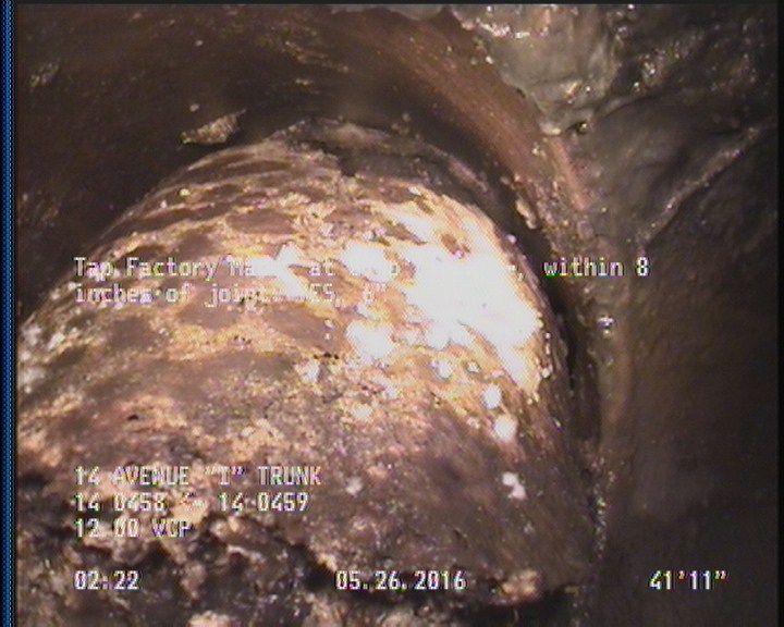 Tap Factory Made, at 09 o'clock, -, within 8 inches of joint: YES, 6"