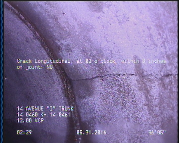 Crack Longitudinal, at 02 o'clock, within 8 inches of joint: NO