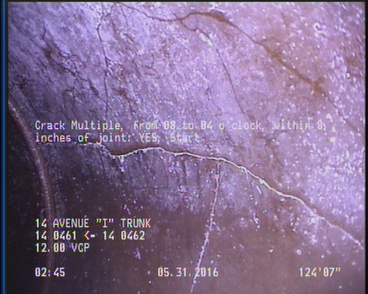 Crack Multiple, from 08 to 04 o'clock, within 8 inches of joint: YES, Start
