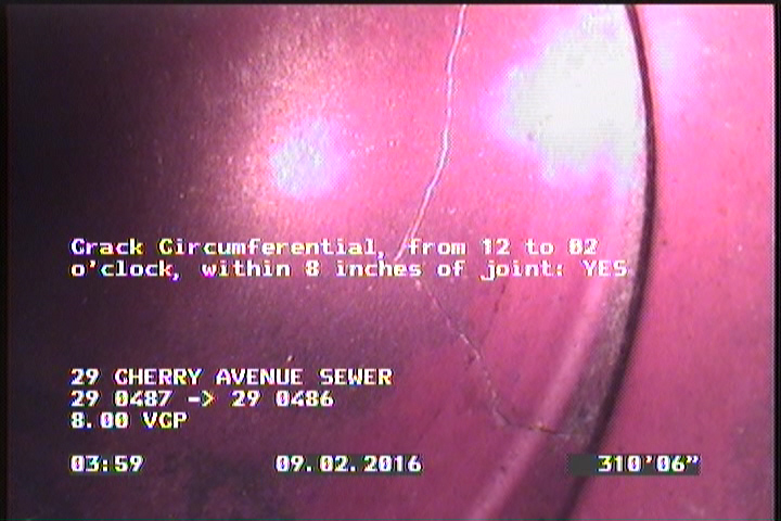 Crack Circumferential, from 12 to 02 o'clock, within 8 inches of joint: YES