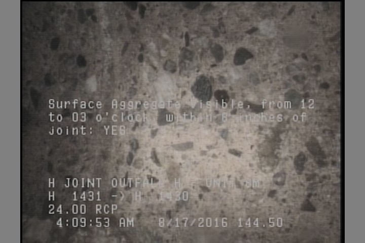 Surface Aggregate Visible, from 12 to 03 o'clock, within 8 inches of joint: YES