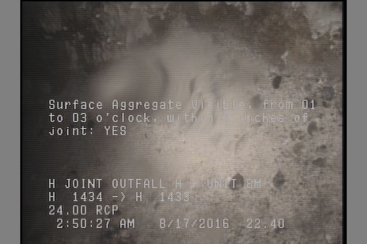 Surface Aggregate Visible, from 01 to 03 o'clock, within 8 inches of joint: YES