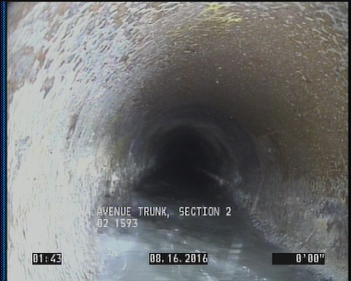 Deposits Attached Grease, 5 %of cross sectional area, from 04 to 08 o'clock, , within 8 inches of joint: YES, Start