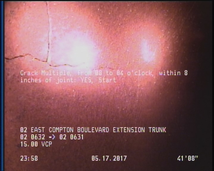 Crack Multiple, from 08 to 04 o'clock, within 8 inches of joint: YES, Start