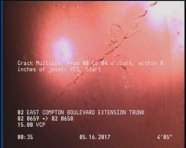 Crack Multiple, from 08 to 04 o'clock, within 8 inches of joint: YES, Start