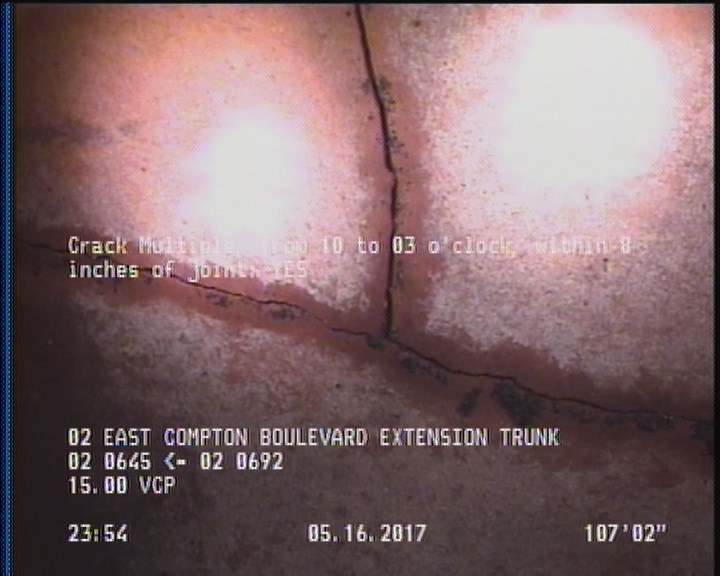 Crack Multiple, from 10 to 03 o'clock, within 8 inches of joint: YES