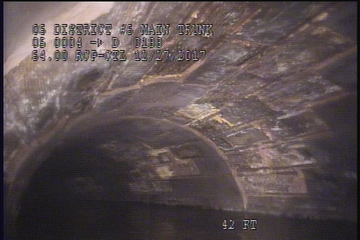 Lining Failure Detached, from 09 to 03 o'clock, within 8 inches of joint: NO - MISSING TILES